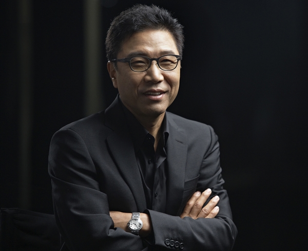 KAIST 전산학부 초빙석학교수로 임용된 이수만 SM 엔터테인먼트 총괄 프로듀서