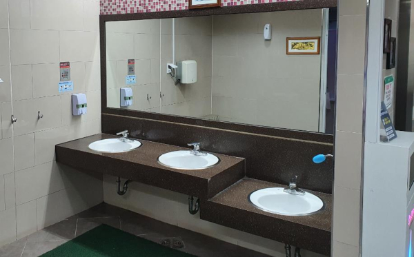 대전도시철도 월평역 화장실 내부 세면대