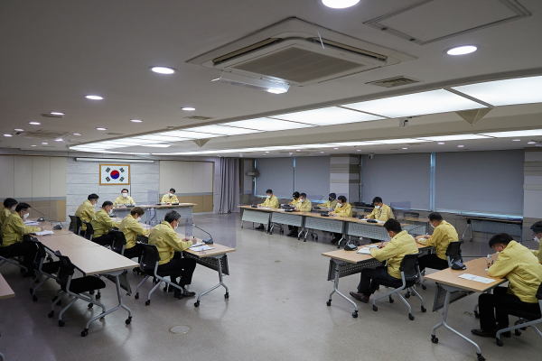 아산시 주요업무 및 코로나19 대책회의 장면