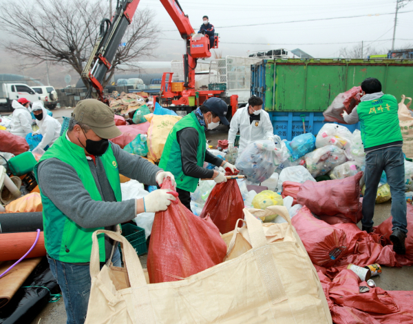 지난 14일 고남면에서 열린 ‘2022 숨은자원찾기’ 행사 모습.