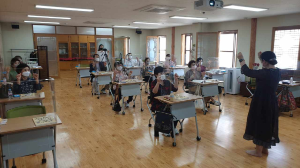 조부모를 위한 격대교육 수강생 모집 (지난 프로그램 활동 모습)