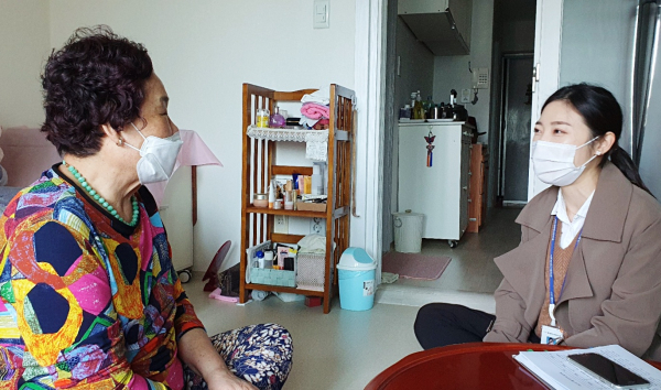 대전시 노인맞춤돌봄(응급안전안심)서비스 수행기관 17개소를 대상으로 코로나19 상황 속에서 어르신 돌봄 및 프로그램 진행 상황을 점검하기 위한 ‘현장 모니터링’ 진행