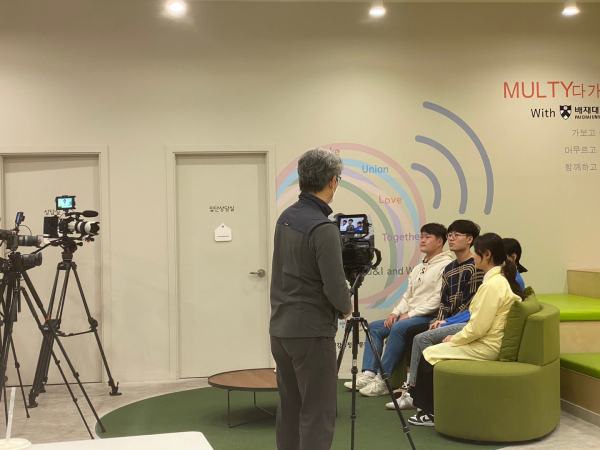 30일 식품영양학과 신입생 3명이 식습관 개선 프로그램 콘텐츠 및 영상 제작 프로그램에 참여하고 있다