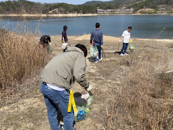 8일, 대청호오백리길 환경정비 활동 모습
