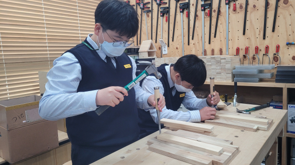 레이저가공 소품 및 인피니티 미러 제작 체험활동 진행