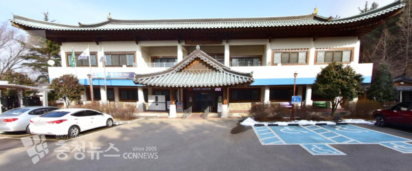 대산도서관 전경.