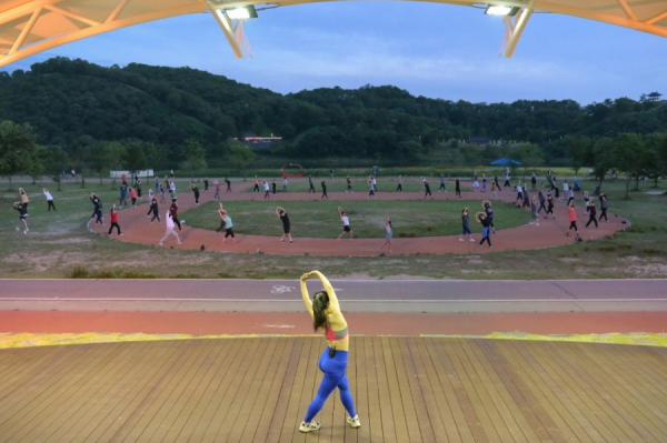 야간체조 건강한마당 자료 사진