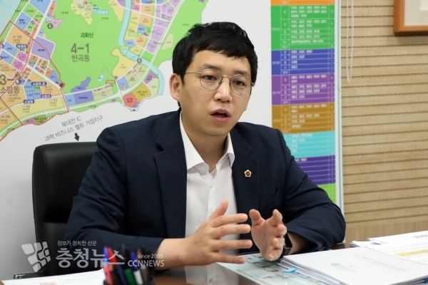 예결특위위원장으로 선임된 손인수 위원장