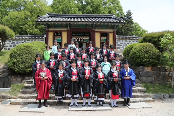 공기 2573년 춘기 석전 봉행 기념사진