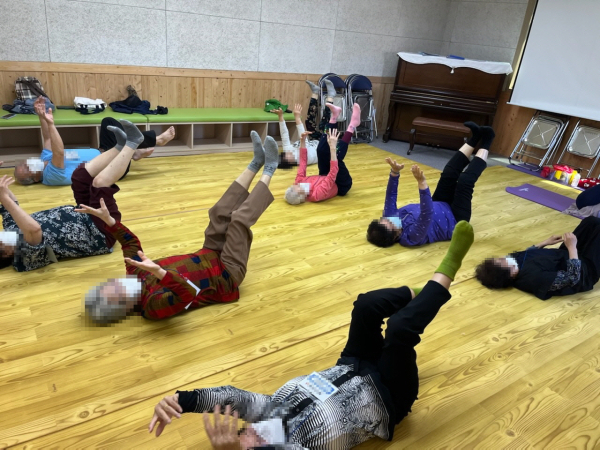 쉼터 1기 인지 재활 프로그램 운영 장면