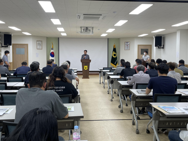 지난 18일부터 20일까지 3일간 천안시 학교급식 출하 농가 및 공급업체 교육실시 모습