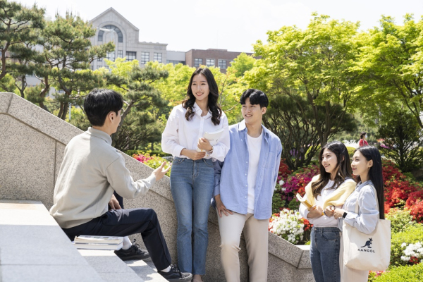 남서울대 캠퍼스에 학생들 모습