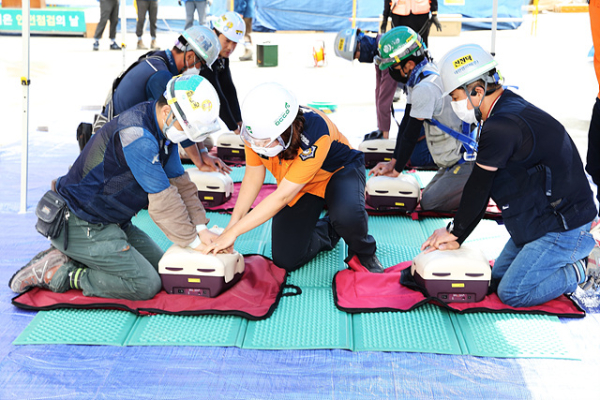 건설현장 화재사고 예방 훈련 / 응급처치(심폐소생술)
