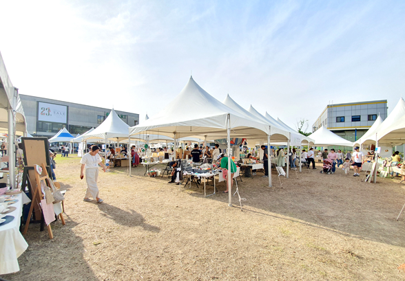 지난 2019년 플리마켓(벼룩시장) 사진