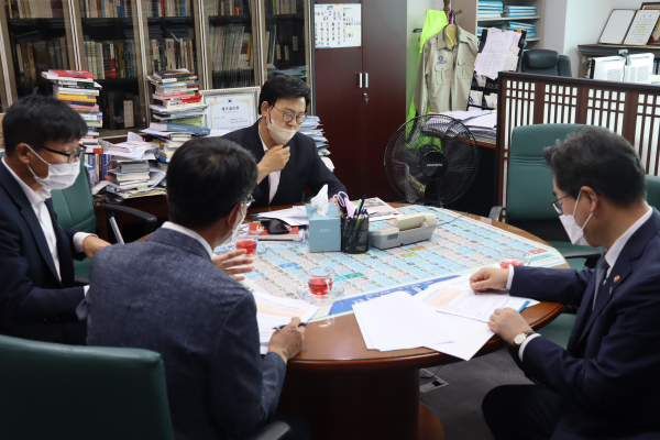 이명수국회의원 및 농림축산식품부장관 면담장면