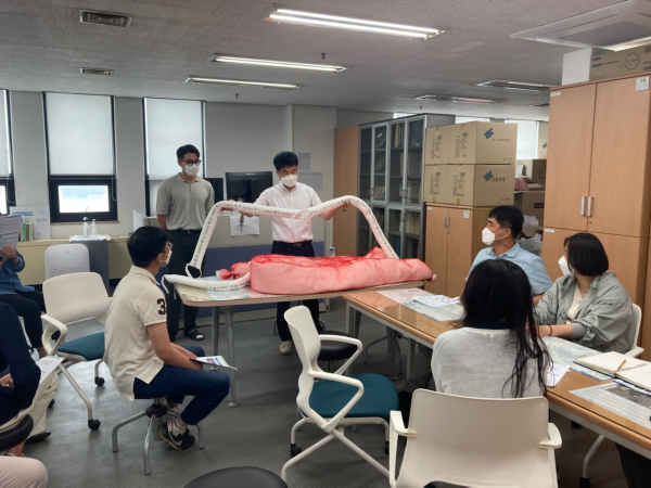 장마철 수질오염사고 대비 방제장비 점검 교육 장면