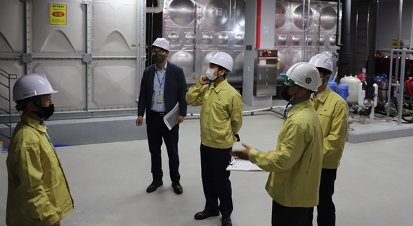 전북특구본부에서 집중호우 대비 시설 안전 점검하는 강병삼 이사장