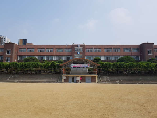 천안중앙고 전경