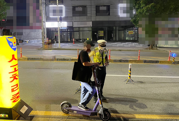 이륜차 현장단속 진행장면
