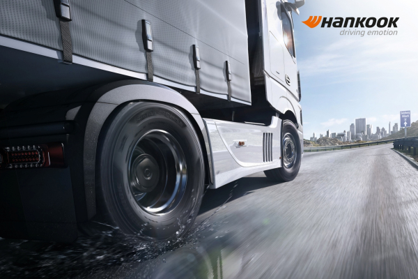 한국타이어 중대형 카고 트럭용 타이어 스마트플렉스 DH51  장착한 차량