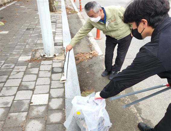 지난달 29일 부강일반산업단지에서 입주기업과 함께 '산업단지 환경정화 활동' 실시