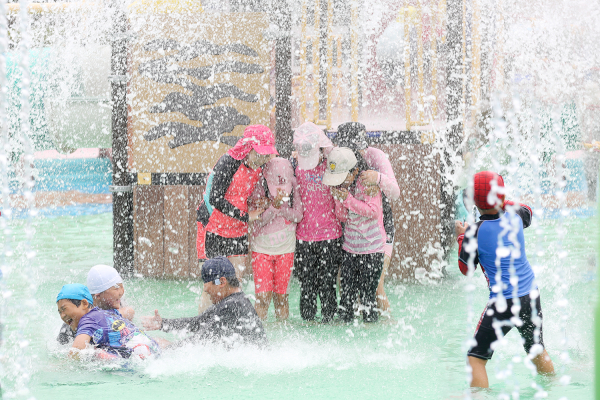 지난 2019년 야외 물놀이장 운영 모습