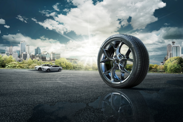 글로벌 전략 브랜드 라우펜 에스 핏 AS