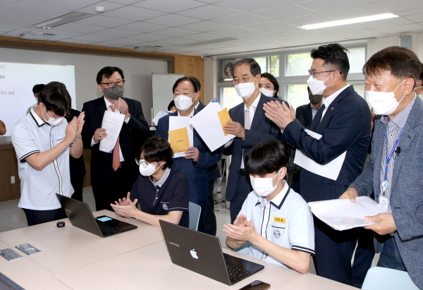 한덕수 국무총리, 대덕소프트웨어마이스터고 방문