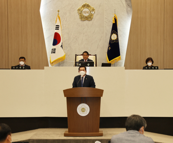 김명진 부의장 5분 발언 모습