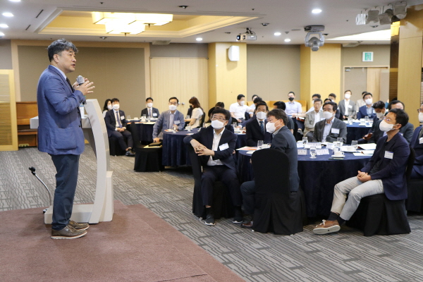리엔경제연구소 곽수종 소장 초청 ‘2022년 이후 세계경제와 한국경제’특강