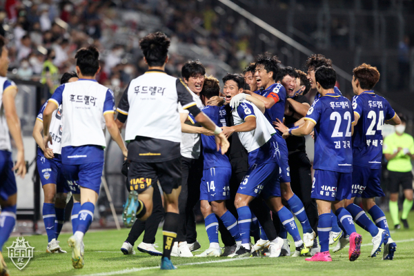 충남아산FC 경기모습