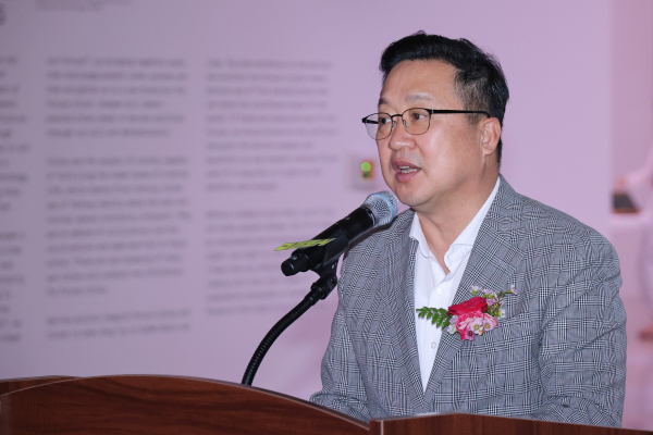 대전과학예술비엔날레 2022 개막식에서 축사하는 이장우 대전시장