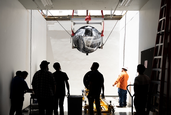 천문연이 개발한 SPHEREx 시험장비가 미국 실험실로 운송되는 모습. / 사진=NASA JPL-Caltech