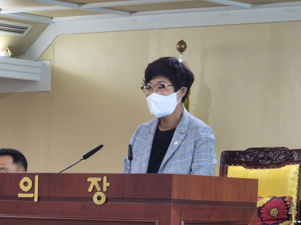 개회사를 하는 김희영 아산시의장/박동혁 기자