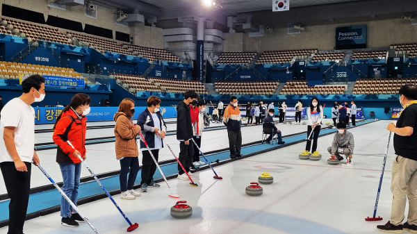 단기스포츠체험강좌 진행 중인 모습