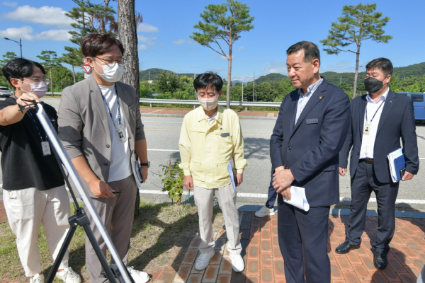 최원철 시장, 민선8기 현안 사업 현장방문 모습