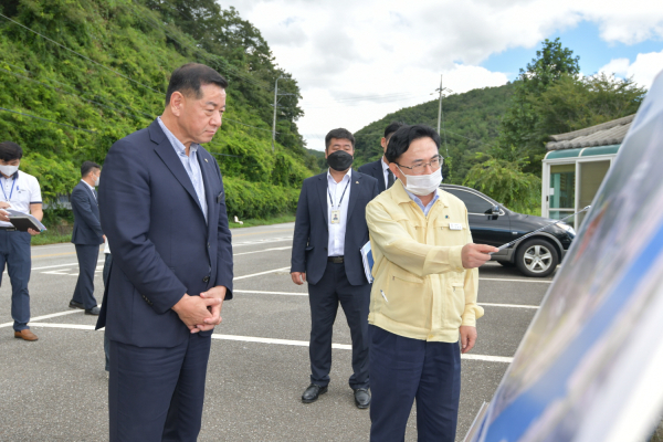 최원철 시장, 민선8기 현안 사업 현장방문 모습