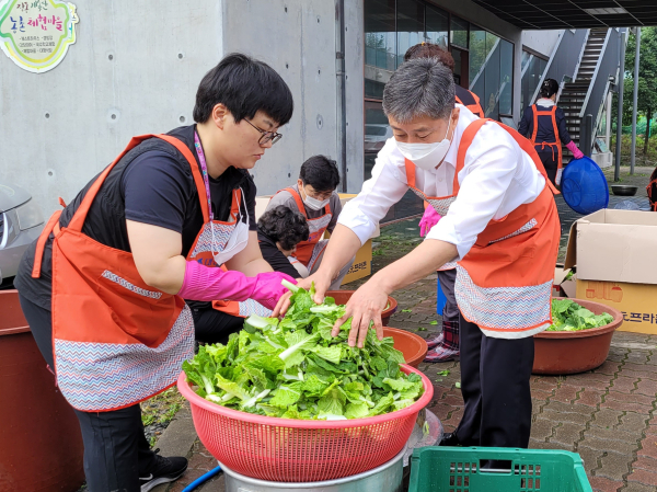 고향주부모임과 함께 사랑의 밑반찬 나눔 행사