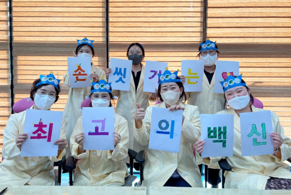 어린이 식생활 3대 과제 왕관 머리띠 착용사진