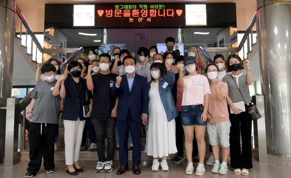 백성현 논산시장, 발그래일터 장애인 초청 간담회 기념 사진