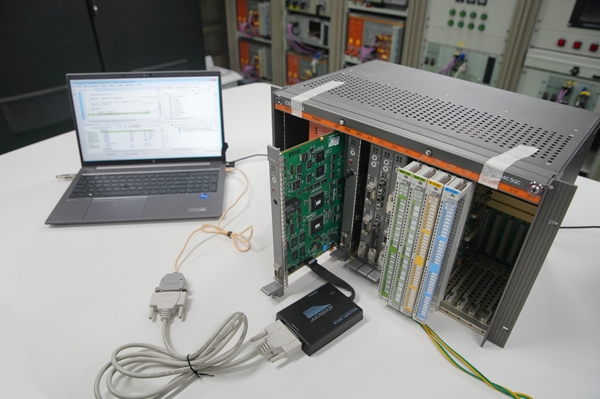 제어기와 인터페이스 관계도