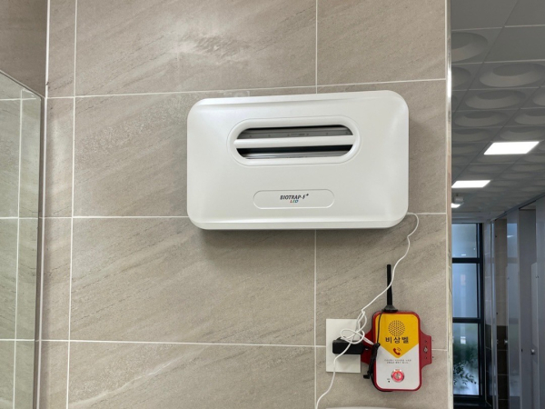 포충기 설치 모습