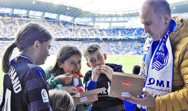 K-타파스를 맛보는 레알 소시에다드 팬