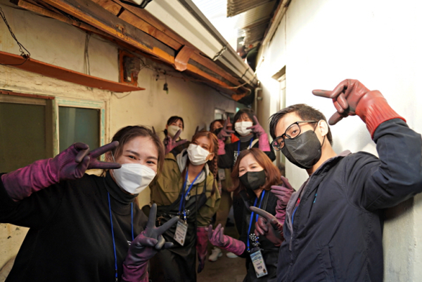 지난 26일, 사회공헌 활동의 일환으로 연탄 나눔 봉사 진행 모습