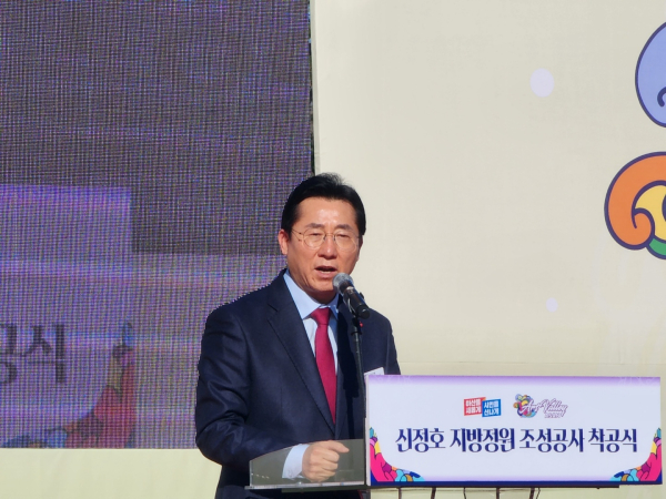 기념사는 하는 박경귀 시장/박동혁 기자