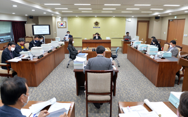 행정문화위원회