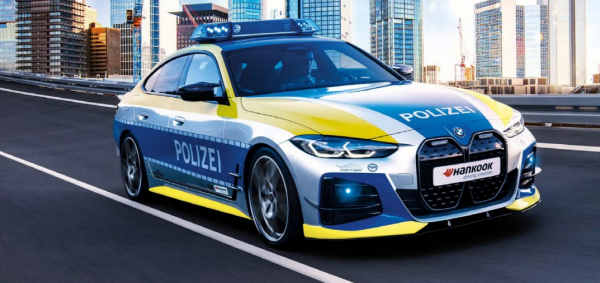 한국타이어 초고성능 타이어 ‘벤투스 S1 에보3’ 장착한 튠잇! 세이프! 캠페인 차량 모습