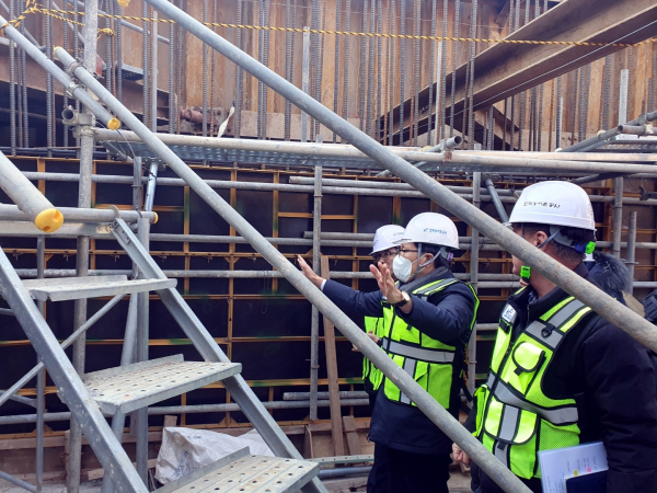 이병호 농어촌공사 사장은 6일 경남 함안군 대산면 장암지구 배수개선사업현장을 불시점검했다