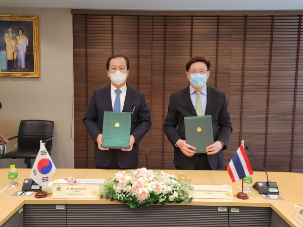 선문대-태국 PIM 업무 협약 체결(좌 선문대 황선조 총장, 우 PIM 솜팝 총장)