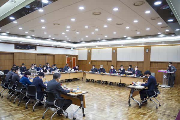 지난 15일 서산시청 중회의실에서 열린 축제심의위원회 모습
